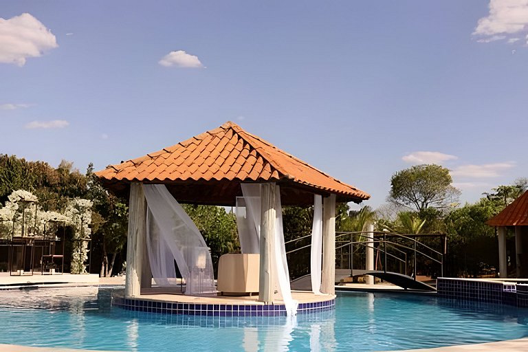 Studio Hebron: Refúgio Entre a Cidade e a Natureza