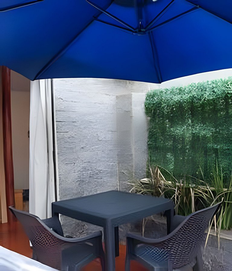 Studio Hebron: Refúgio Entre a Cidade e a Natureza