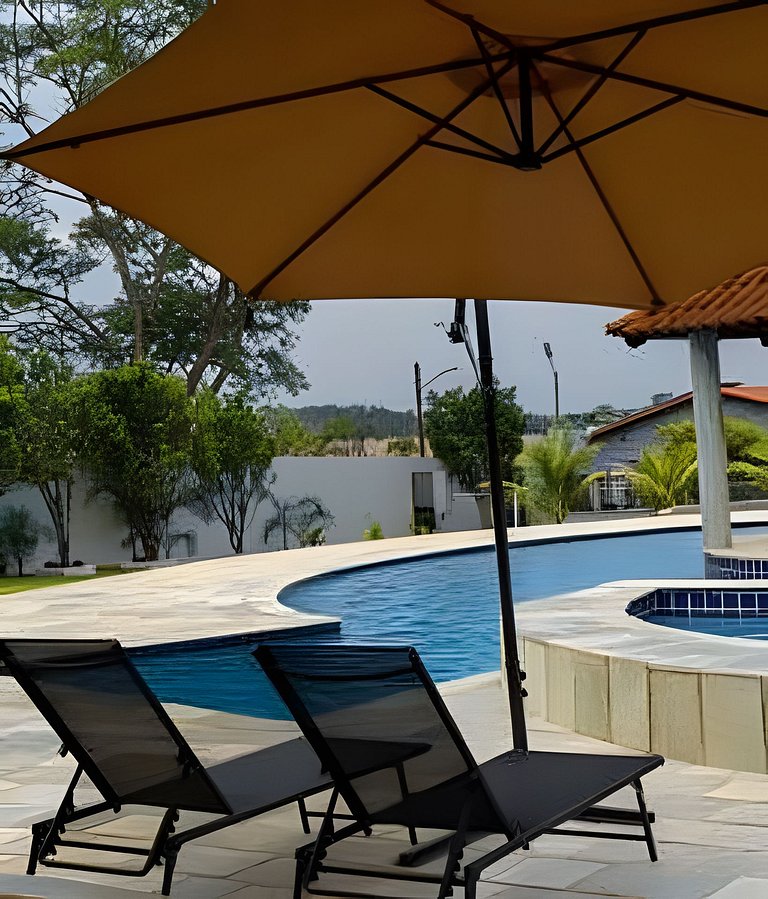 Studio Hebron: Refúgio Entre a Cidade e a Natureza